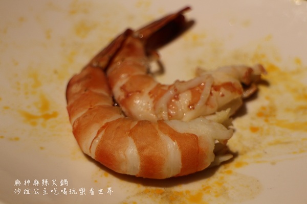 麻神麻辣火鍋：台北捷運美食『麻神職人嚴選麻辣火鍋』南京三民站/宵夜/桌邊服務