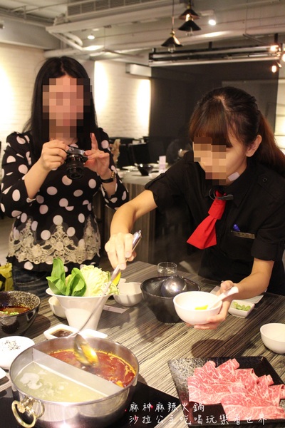 麻神麻辣火鍋：台北捷運美食『麻神職人嚴選麻辣火鍋』南京三民站/宵夜/桌邊服務