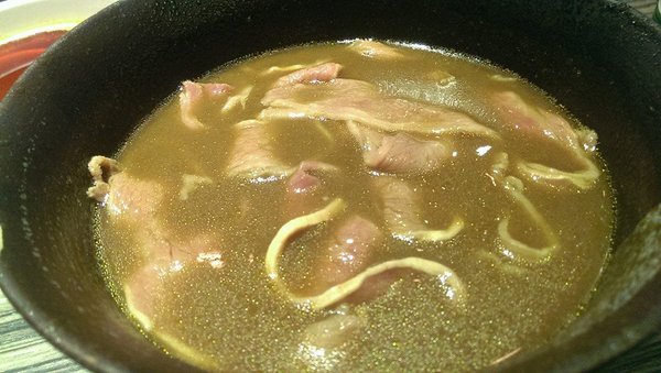 麻神麻辣火鍋:傳說果凍鴨血的麻神麻辣鍋