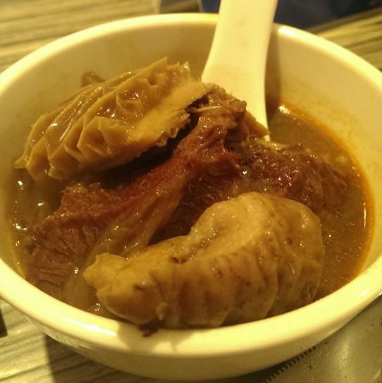 麻神麻辣火鍋:傳說果凍鴨血的麻神麻辣鍋