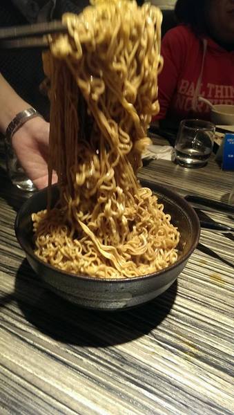 麻神麻辣火鍋:傳說果凍鴨血的麻神麻辣鍋