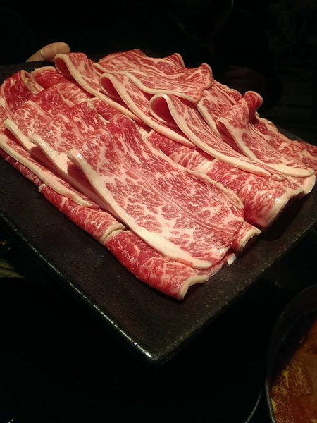 麻神麻辣火鍋:傳說果凍鴨血的麻神麻辣鍋