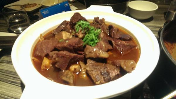 麻神麻辣火鍋:傳說果凍鴨血的麻神麻辣鍋