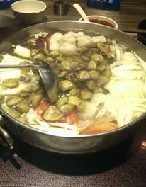 麻神麻辣火鍋:傳說果凍鴨血的麻神麻辣鍋