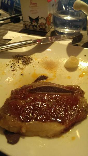 麻神麻辣火鍋:傳說果凍鴨血的麻神麻辣鍋