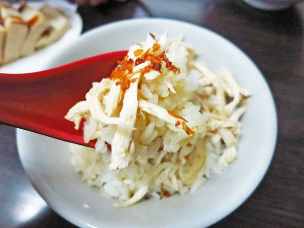 【永和美食】擱一碗鮮魚湯-無刺虱目魚湯,雞肉飯