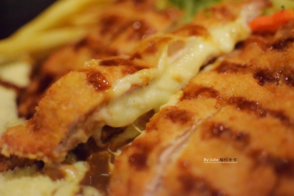 麴町食堂兒玉傳統家庭料理：台南 北區 ．限量泥火山起司豬排咖哩飯  麴町食堂