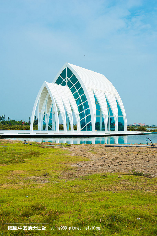 水晶教堂:【台南小旅遊】北門水晶教堂、錢來也、井仔腳小巡禮