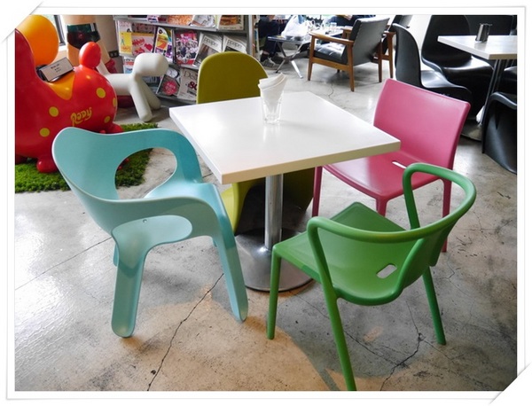 WOW咖啡:【深坑】Wow Cafe-微深山的休閒農莊咖啡館(咖啡、輕食、網路),還可以帶心愛的狗狗一起來唷!