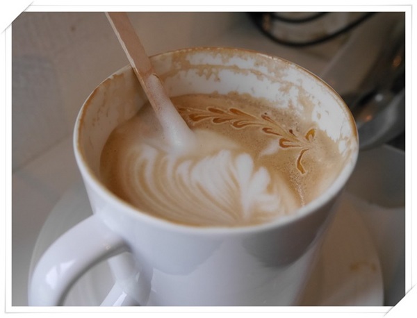 WOW咖啡:【深坑】Wow Cafe-微深山的休閒農莊咖啡館(咖啡、輕食、網路),還可以帶心愛的狗狗一起來唷!