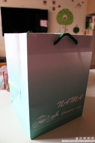 奈瑪生巧克力蛋糕:奈瑪生巧克力蛋糕✪不甜不膩好吃~103.10.15