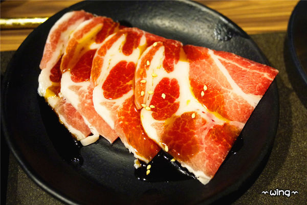 我！就厲害(板橋店)：［新北板橋］【我！就厲害(板橋店)】嚴選大蝦、各式牛、豬、雞肉極緻食材吃到飽體驗