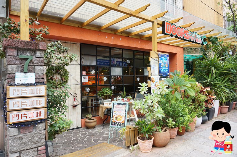 DOORS Coffee 門片咖啡01