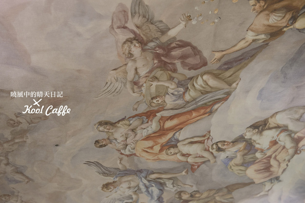 KOOL CAFFE(文藝復興店)：【KOOL CAFFE文藝復興店】講義大利文的華麗咖啡廳