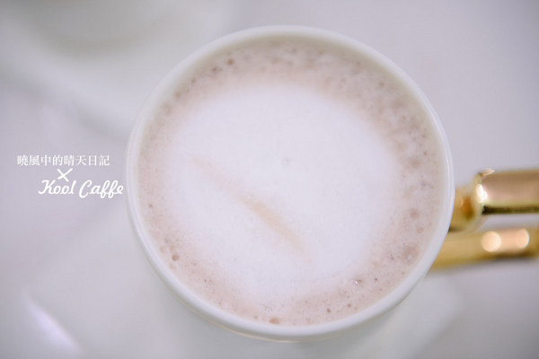 KOOL CAFFE(文藝復興店)：【KOOL CAFFE文藝復興店】講義大利文的華麗咖啡廳