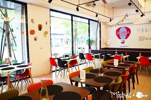 朵娜好食親子餐廳：【新北親子餐廳】三重朵娜好食體驗邀約‧好吃又好玩同時滿足一家大小(可包場辦寶寶聚會)