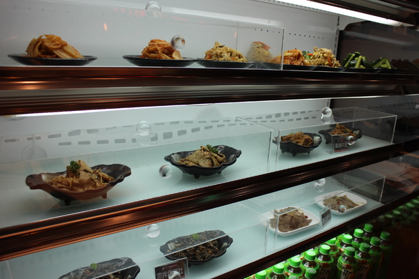 御牛殿(莊敬店):全國首創產銷合一之品牌「御牛殿麵鍋食堂」莊敬店