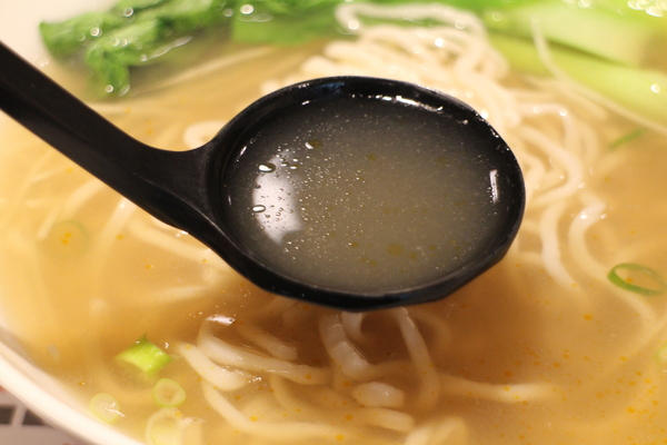 御牛殿(莊敬店):全國首創產銷合一之品牌「御牛殿麵鍋食堂」莊敬店