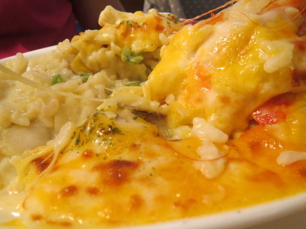 瑪佑咖啡：【邀約】一嚐牽絲美味焗烤飯的＂瑪佑咖啡＂食記