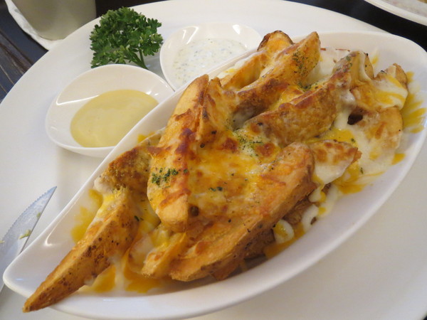 瑪佑咖啡：【邀約】一嚐牽絲美味焗烤飯的＂瑪佑咖啡＂食記