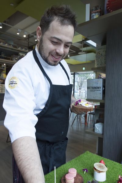 Yellow Lemon Picnic Concept - 25