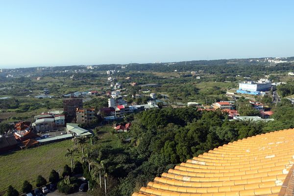無極天元宮:(胖樺遊記) 賞櫻必來「淡水無極天元宮」。浪漫花海繽紛燦爛美不盛收