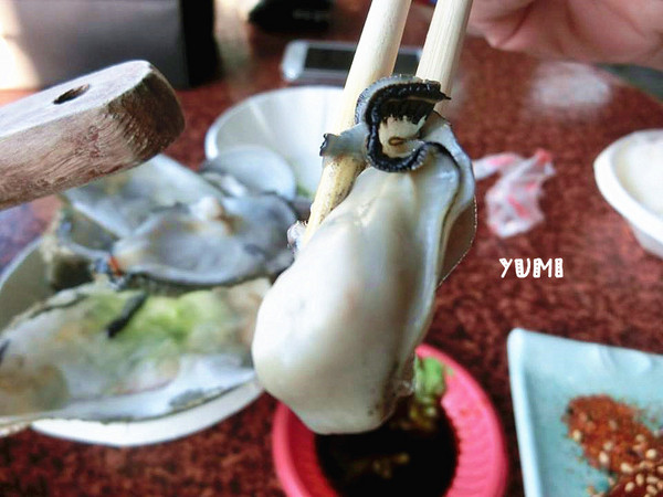 深水步海鮮碳烤：【南投食記】就是要新鮮fresh!南投也能吃到東石港的超美味鮮蚵@深水步蚵學院海鮮碳烤