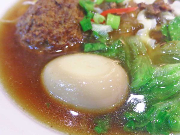 【永和美食】吃吃吃麵飯館-隱藏在巷弄的美食餐廳