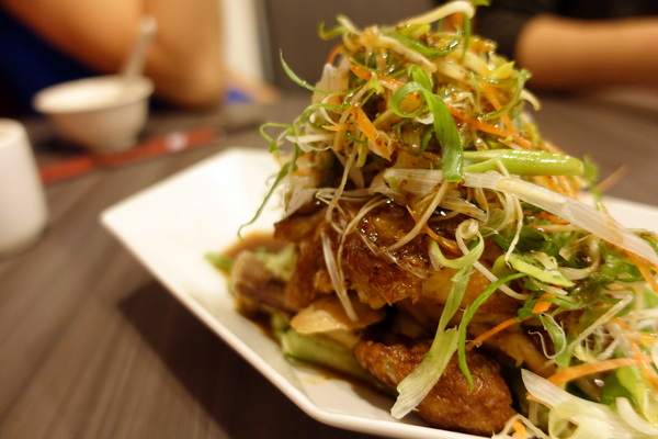 犁園湯包館(永和店)：(胖樺食記) 新北永和推薦美食「犁園湯包館永貞店」，南瓜芝麻包好看又好吃/捷運頂溪站/捷運南京復興