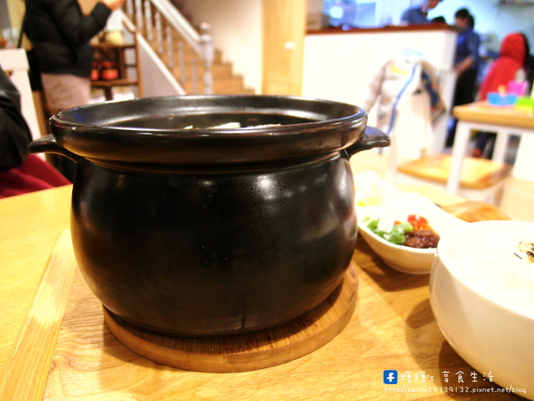 稞枓咖啡廚房:〖台中│美食〗稞枓咖啡廚房 ❤ 親子餐廳推薦,早午餐、義大利料理、鍋物、簡餐、兒童餐、鬆餅,吃喝玩樂一次滿足!!