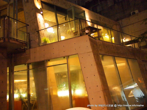 八錢鍋物：【食記】輕井澤旗下~滿足你對不同火鍋種類的需求 @ 台中南屯-八錢鍋物料理