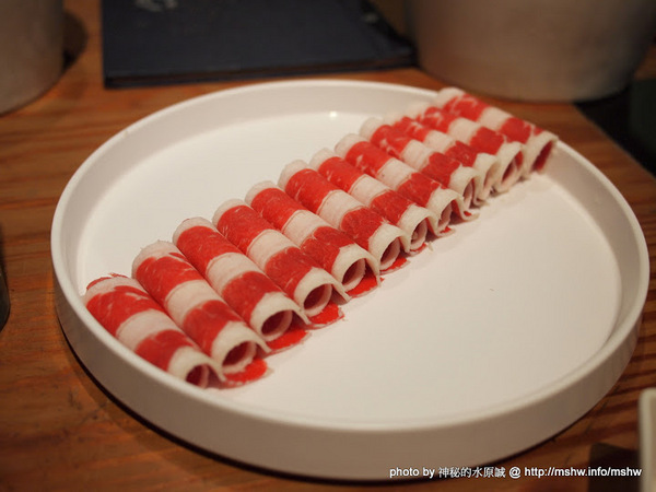 八錢鍋物：【食記】輕井澤旗下~滿足你對不同火鍋種類的需求 @ 台中南屯-八錢鍋物料理