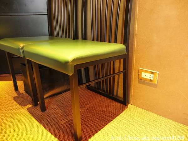 原燒優質原味燒肉(高雄中山店)：【愛評口碑券】原燒優質原味燒肉-高雄中山店。黑鑽雙享套餐新品嚐鮮 獨創三八烤法 美國安格斯牛套餐好夢幻