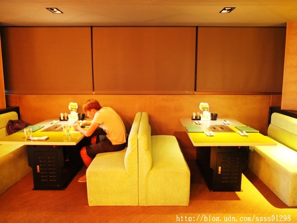 原燒優質原味燒肉(高雄中山店)：【愛評口碑券】原燒優質原味燒肉-高雄中山店。黑鑽雙享套餐新品嚐鮮 獨創三八烤法 美國安格斯牛套餐好夢幻