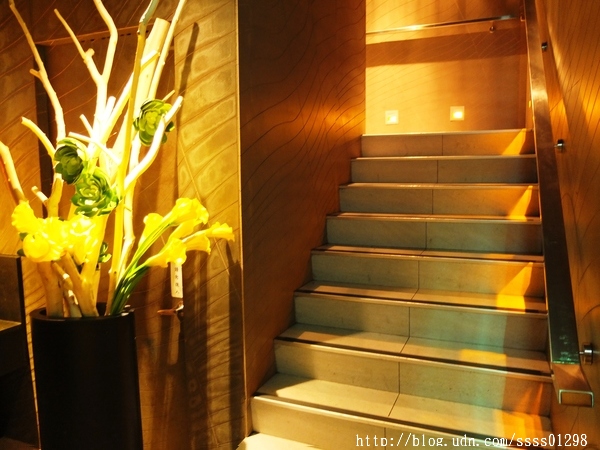 原燒優質原味燒肉(高雄中山店)：【愛評口碑券】原燒優質原味燒肉-高雄中山店。黑鑽雙享套餐新品嚐鮮 獨創三八烤法 美國安格斯牛套餐好夢幻