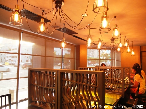 原燒優質原味燒肉(高雄中山店)：【愛評口碑券】原燒優質原味燒肉-高雄中山店。黑鑽雙享套餐新品嚐鮮 獨創三八烤法 美國安格斯牛套餐好夢幻