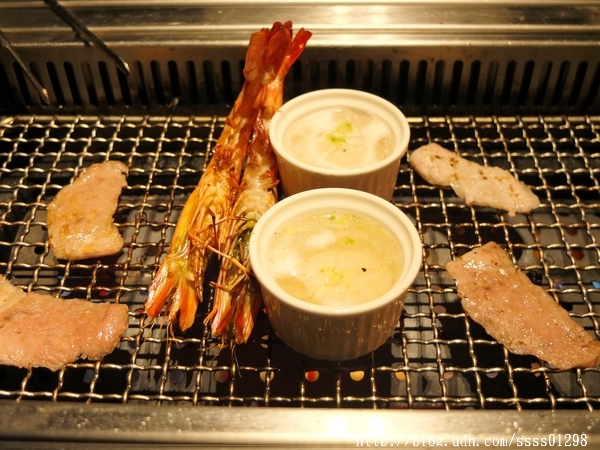 原燒優質原味燒肉(高雄中山店)：【愛評口碑券】原燒優質原味燒肉-高雄中山店。黑鑽雙享套餐新品嚐鮮 獨創三八烤法 美國安格斯牛套餐好夢幻