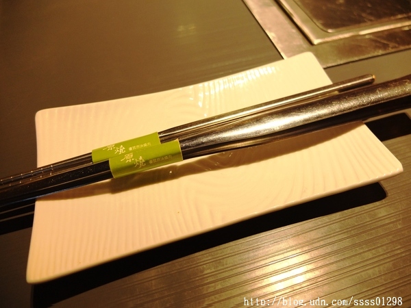 原燒優質原味燒肉(高雄中山店)：【愛評口碑券】原燒優質原味燒肉-高雄中山店。黑鑽雙享套餐新品嚐鮮 獨創三八烤法 美國安格斯牛套餐好夢幻