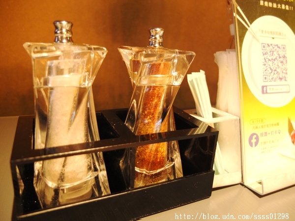 原燒優質原味燒肉(高雄中山店)：【愛評口碑券】原燒優質原味燒肉-高雄中山店。黑鑽雙享套餐新品嚐鮮 獨創三八烤法 美國安格斯牛套餐好夢幻