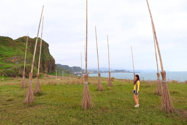 基隆八斗子潮境公園:【基隆旅遊】潮境公園旁的環保復育公園~出現哈利波特魔法學院巨大飛天掃帚,IG新熱門打卡景點GOGO