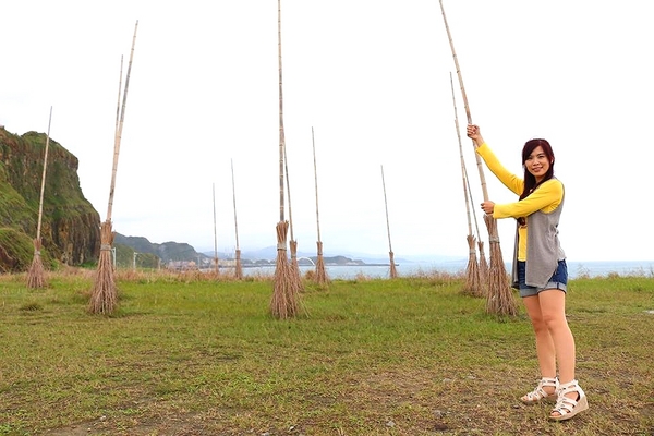 基隆八斗子潮境公園:【基隆旅遊】潮境公園旁的環保復育公園~出現哈利波特魔法學院巨大飛天掃帚,IG新熱門打卡景點GOGO