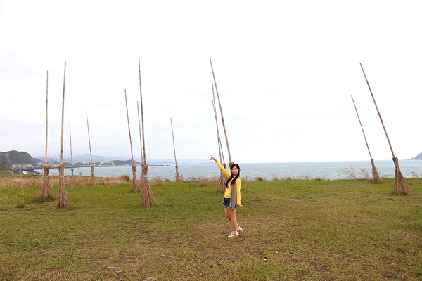基隆八斗子潮境公園:【基隆旅遊】潮境公園旁的環保復育公園~出現哈利波特魔法學院巨大飛天掃帚,IG新熱門打卡景點GOGO