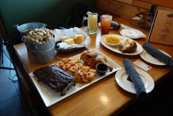 Texas Roadhouse 德州鮮切牛排 (28).JPG