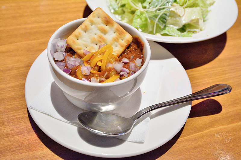 台北信義區Texas Roadhouse微風松高:德州鮮切牛排&烤棉花糖地瓜,美式聚餐餐廳,捷運市政府站美食