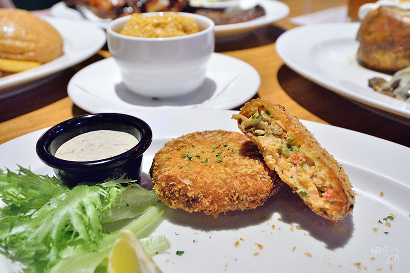 台北信義區Texas Roadhouse微風松高:德州鮮切牛排&烤棉花糖地瓜,美式聚餐餐廳,捷運市政府站美食