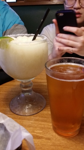 Texas Roadhouse 德州鮮切牛排:(胖樺食記)Texas Roadhouse德州鮮切牛排吃大口吃肉大口喝酒體驗美式風情