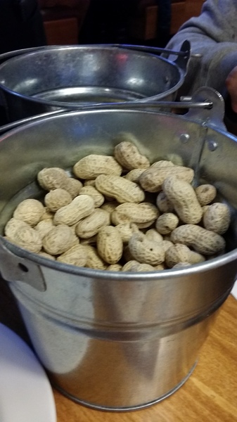 Texas Roadhouse 德州鮮切牛排:(胖樺食記)Texas Roadhouse德州鮮切牛排吃大口吃肉大口喝酒體驗美式風情