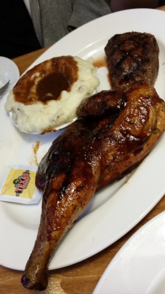 Texas Roadhouse 德州鮮切牛排:(胖樺食記)Texas Roadhouse德州鮮切牛排吃大口吃肉大口喝酒體驗美式風情