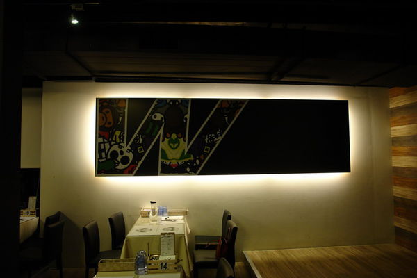 噠咘牛鮮切炭烤牛排:噠咘牛鮮切炭烤牛排--體驗年輕人的美式碳烤牛排--粗獷又豪邁比臉還大的頂級肋眼