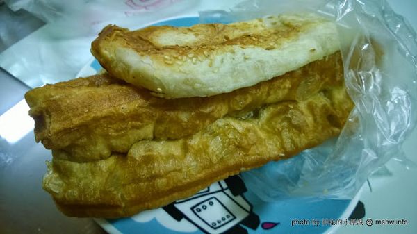 模範早點:【食記】台中模範早點.燒餅.油條.水煎包.長蔥餅@西區模範市場捷運BRT茄苳腳 : 燒餅油條Q彈有韌性~鍋貼偏油但口味獨特